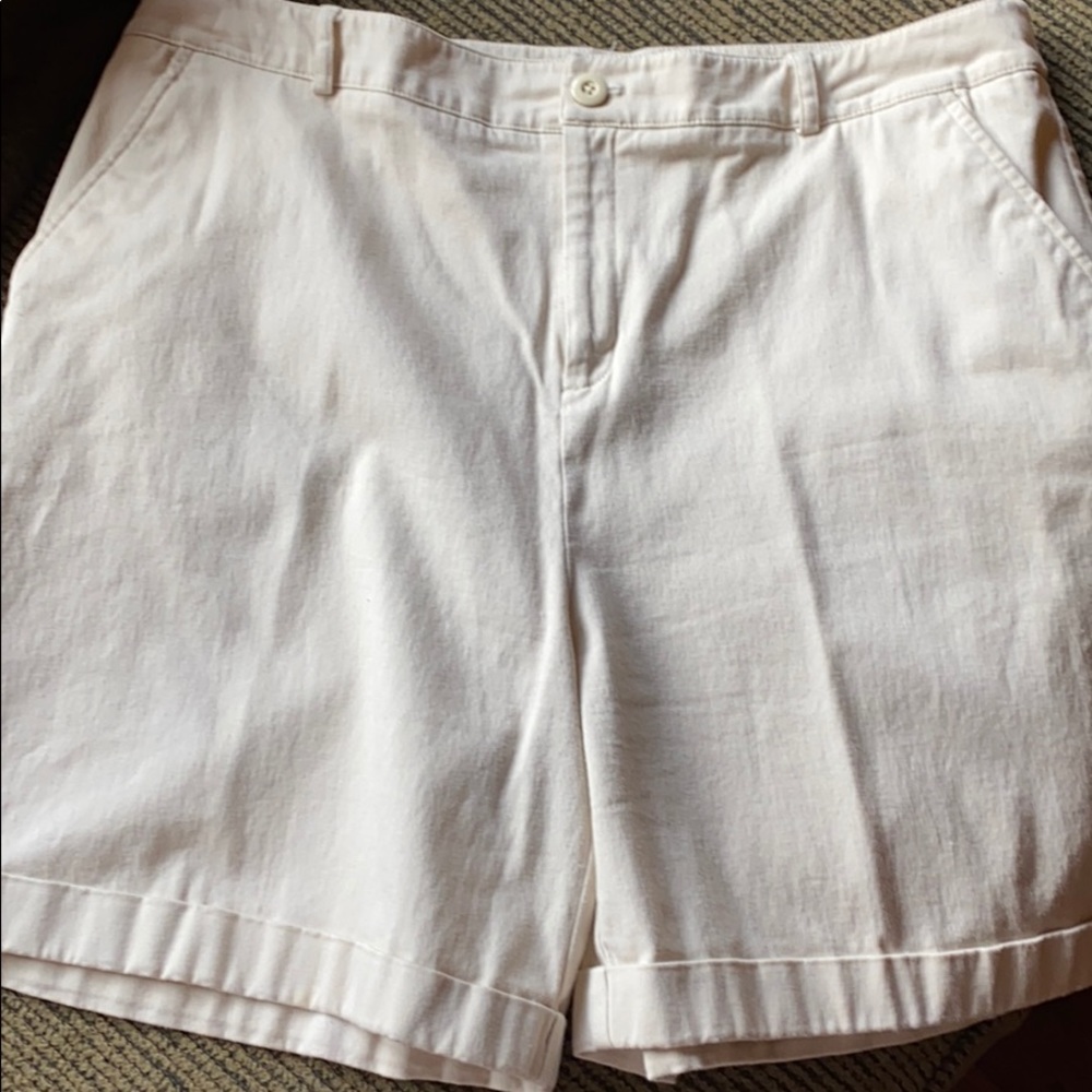 Croft & barrow khaki stretch shorts